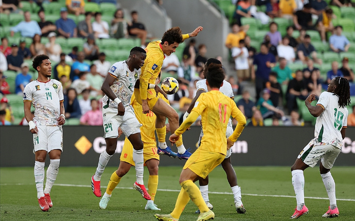 星空体育官网-国足没练成 “刺猬”，反倒成了 “荷兰猪”！输喀麦隆到底输在哪|喀麦隆足球|中国男足|荷兰足球|角球|球员_新浪体育_新浪新闻